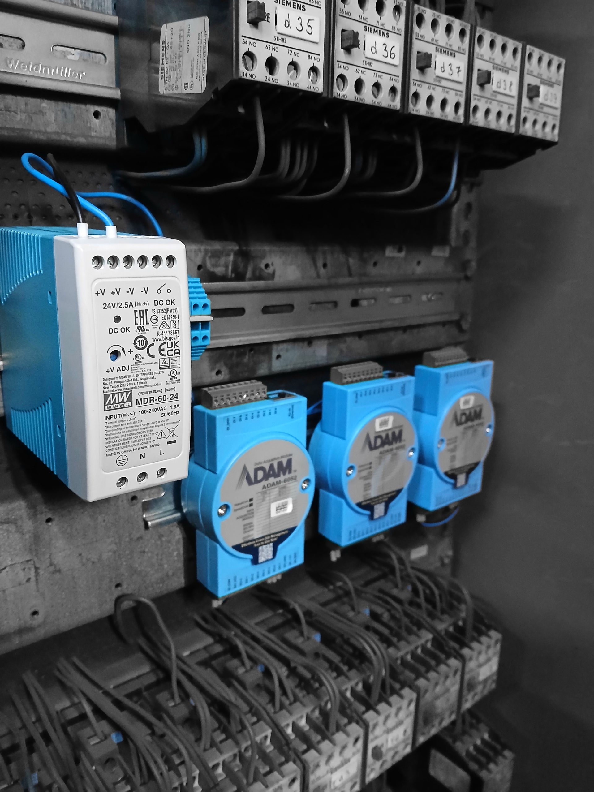 ipari adatgyűjtés Advantech ADAM-6052 moduljaival